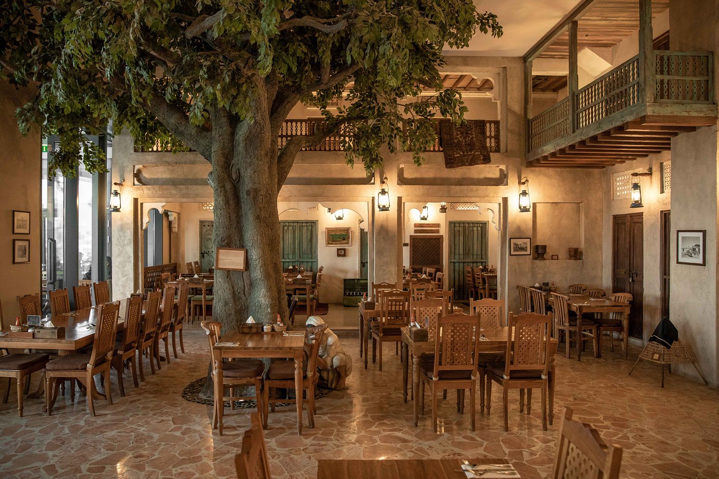 Al Fanar Restaurant & Café 